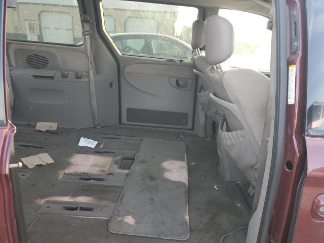 Photo 11 from auction – 2001 CHRYSLER TOWN & COU with VIN 2C8GP64L61R207886