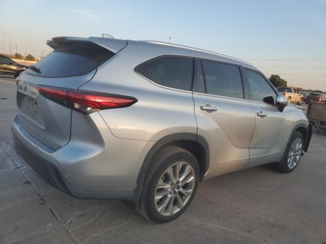 Photo 3 from auction – 2021 TOYOTA HIGHLANDER with VIN 5TDYZRAH7MS070180