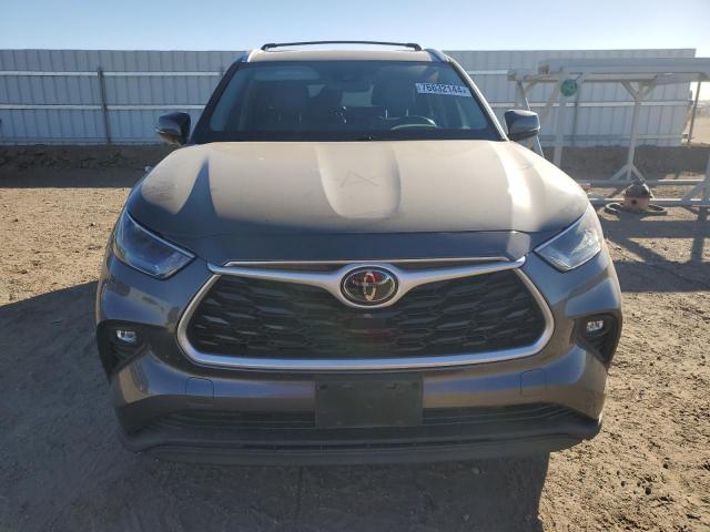 Photo 5 from auction – 2021 TOYOTA HIGHLANDER with VIN 5TDHZRAH0MS044276