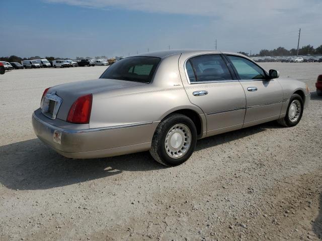Photo 3 from auction – 2002 LINCOLN TOWN CAR E with VIN 1LNHM81W42Y658364