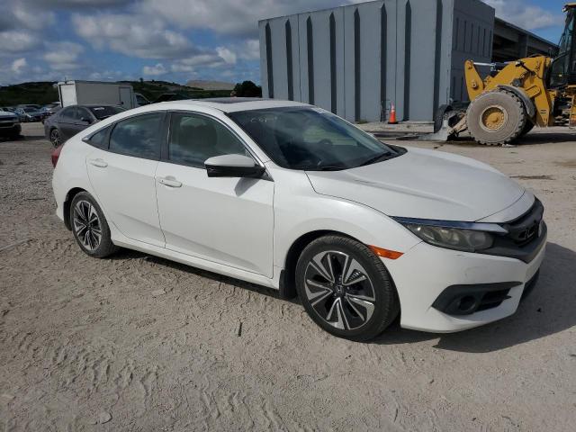 Photo 4 from auction – 2016 HONDA CIVIC with VIN 2HGFC1F74GH633149
