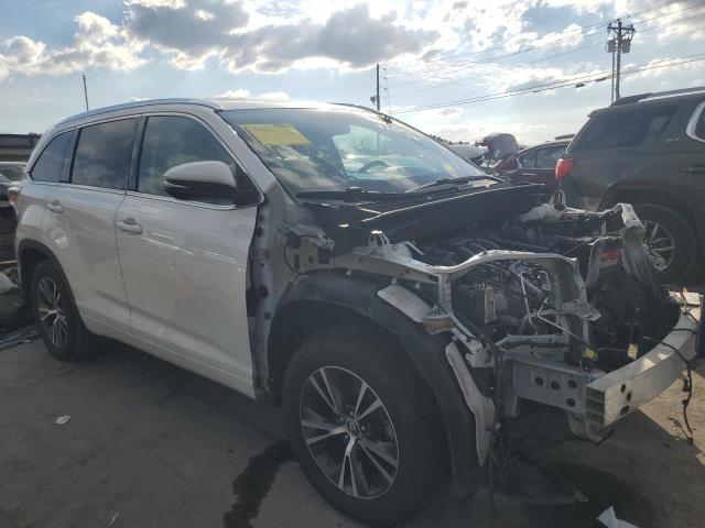Photo 4 from auction – 2016 TOYOTA HIGHLANDER with VIN 5TDJKRFH8GS321257