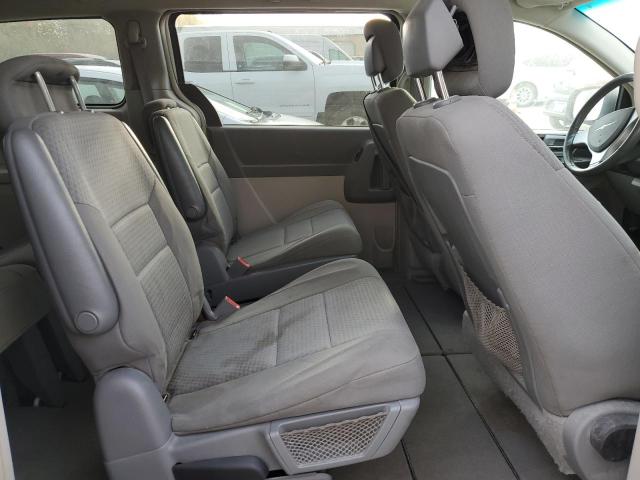 Photo 11 from auction – 2010 CHRYSLER TOWN & COU with VIN 2A4RR5D10AR266312