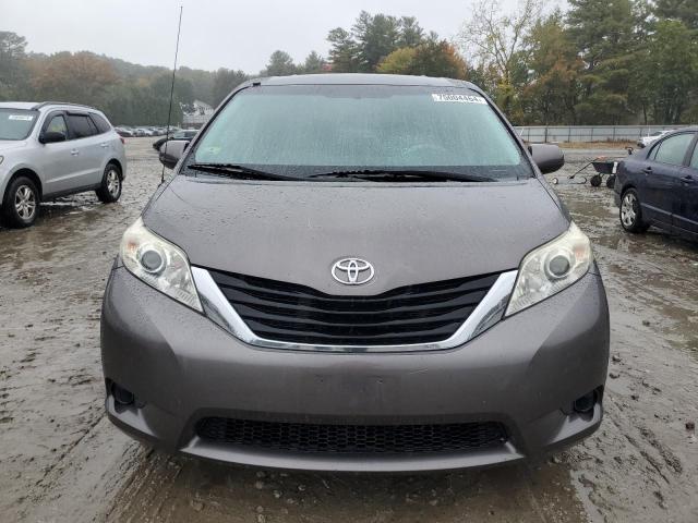 Photo 5 from auction – 2012 TOYOTA SIENNA LE with VIN 5TDKK3DC1CS248610