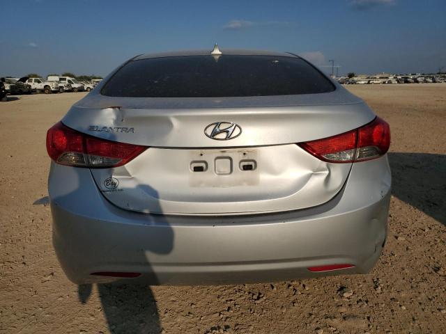 Photo 6 from auction – 2012 HYUNDAI ELANTRA GL with VIN 5NPDH4AE0CH101252