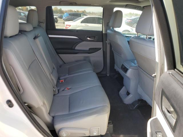 Photo 11 from auction – 2015 TOYOTA HIGHLANDER with VIN 5TDJKRFH3FS178006