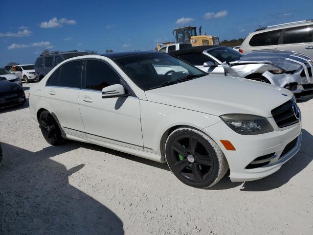 Photo 4 from auction – 2011 MERCEDES-BENZ C 300 with VIN WDDGF5EB4BR160813