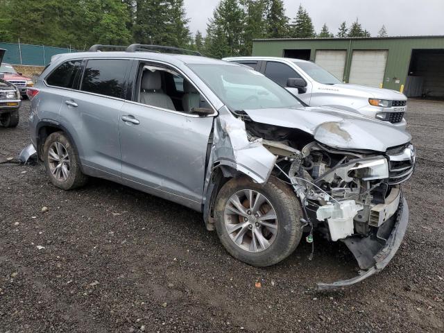 Photo 4 from auction – 2015 TOYOTA HIGHLANDER with VIN 5TDBKRFH9FS206833