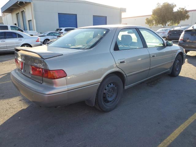 Photo 3 from auction – 2000 TOYOTA CAMRY CE with VIN JT2BG22K2Y0395916