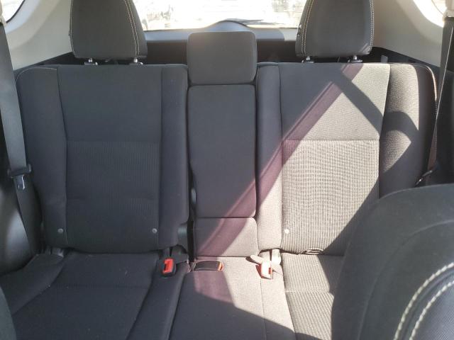 Photo 10 from auction – 2015 TOYOTA RAV4 XLE with VIN 2T3RFREV4FW393231