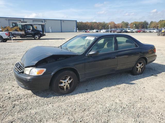 Photo 1 from auction – 2000 TOYOTA CAMRY CE with VIN 4T1BG22K2YU642492