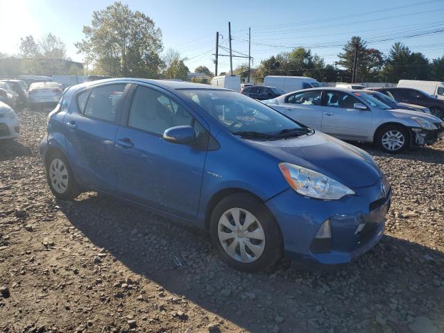Photo 4 from auction – 2014 TOYOTA PRIUS C with VIN JTDKDTB38E1563711