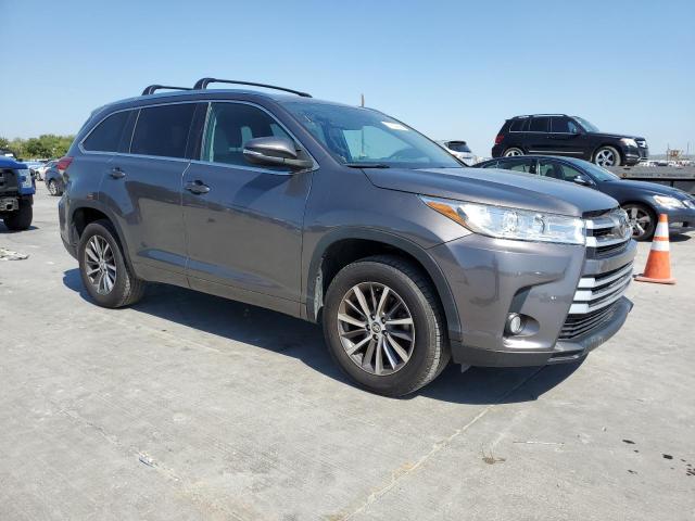 صورة رقم 4 من المزاد - 2018 TOYOTA HIGHLANDER مع VIN 5TDKZRFH7JS541884