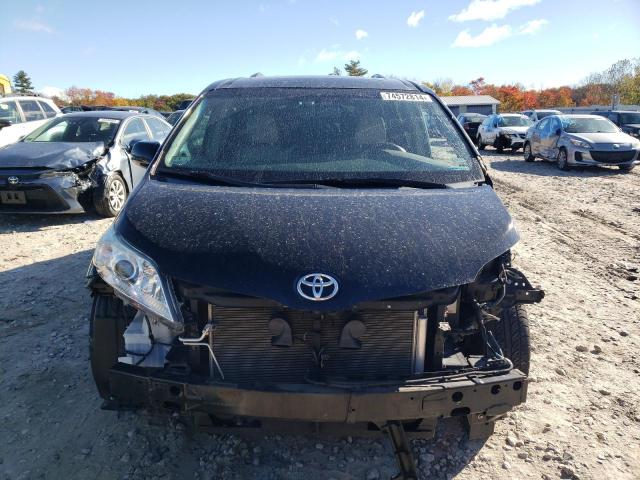 Photo 5 from auction – 2015 TOYOTA SIENNA XLE with VIN 5TDYK3DC6FS672735