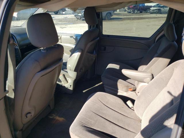 Photo 11 from auction – 2004 CHRYSLER TOWN & COU with VIN 2C4GP44RX4R604340