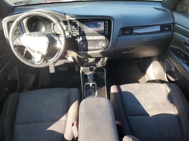 Photo 8 from auction – 2018 MITSUBISHI OUTLANDER with VIN JA4AZ3A33JZ025888