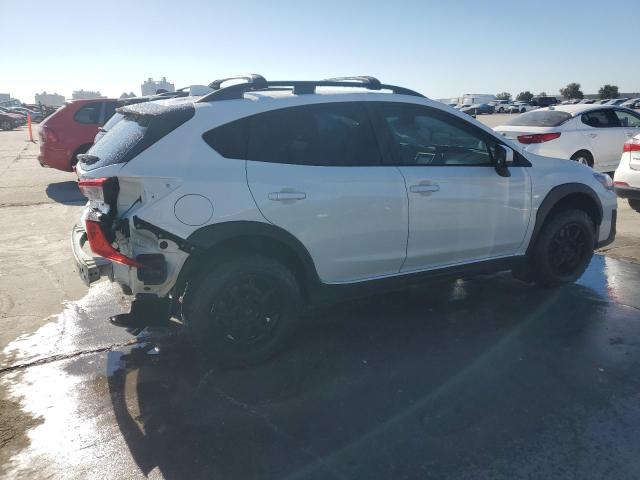Photo 3 from auction – 2018 SUBARU CROSSTREK with VIN JF2GTABCXJG259480