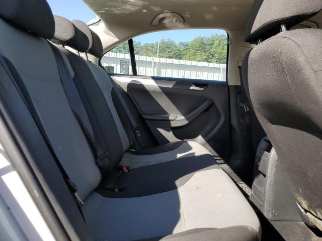 Photo 10 from auction – 2017 VOLKSWAGEN JETTA S with VIN 3VW2B7AJ6HM312168