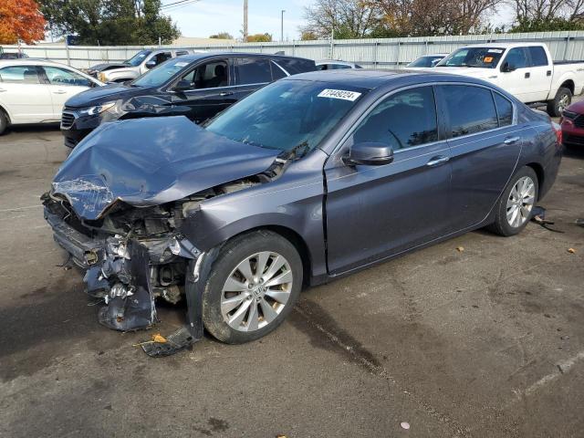 HONDA ACCORD EXL 2015 with VIN 1HGCR2F81FA252811 - Photo from auction