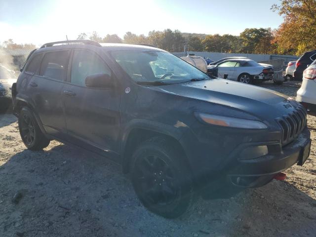 Photo 4 from auction – 2017 JEEP CHEROKEE T with VIN 1C4PJMBS0HW611978