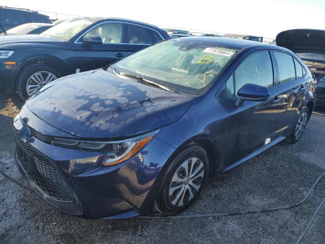 TOYOTA COROLLA LE 2022 with VIN JTDEAMDE6NJ057143 - Photo from auction