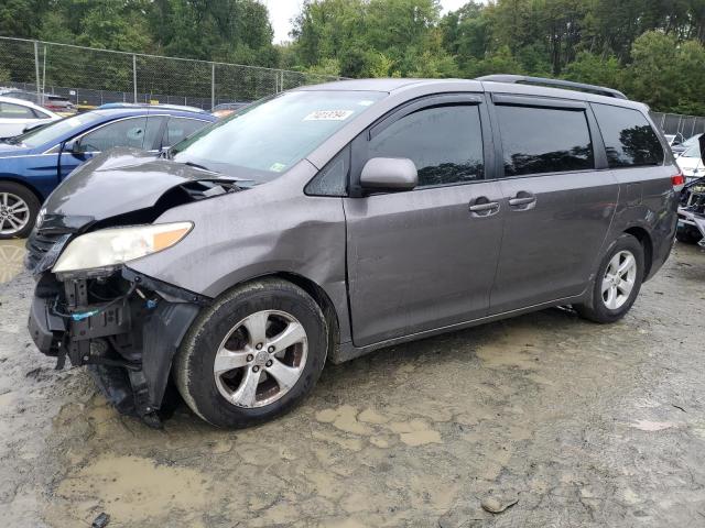 Photo 1 from auction – 2011 TOYOTA SIENNA LE with VIN 5TDKK3DC0BS128148