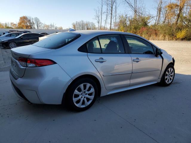 Photo 3 from auction – 2022 TOYOTA COROLLA LE with VIN 5YFEPMAE5NP365712