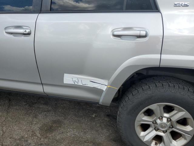 Photo 13 from auction – 2015 TOYOTA 4RUNNER with VIN JTEZU5JR3F5096820