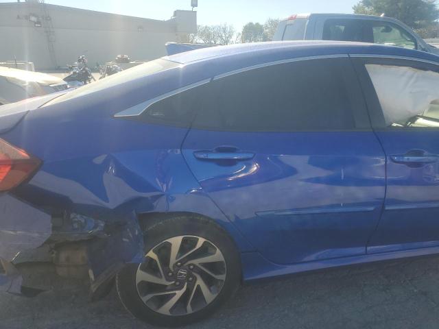 Photo 10 from auction – 2018 HONDA CIVIC EX with VIN 19XFC2F78JE037050