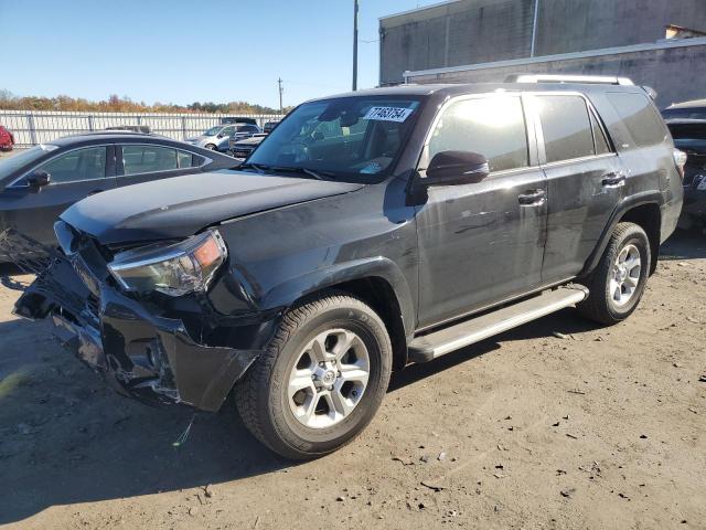 TOYOTA 4RUNNER SR 2023 with VIN JTEFU5JR1P5304245 - Photo from auction