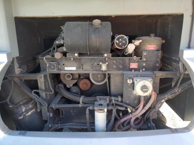 Photo 7 from auction – 2004 FREIGHTLINER CHASSIS X with VIN 4UZAAHBS64CM91401