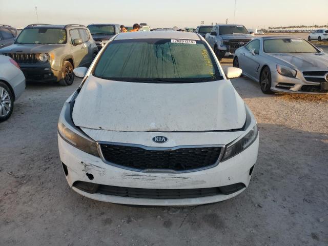 Photo 5 from auction – 2017 KIA FORTE LX with VIN 3KPFK4A78HE039655