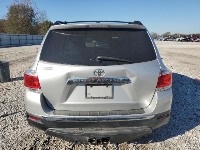Photo 6 from auction – 2012 TOYOTA HIGHLANDER with VIN 5TDZK3EH7CS057007
