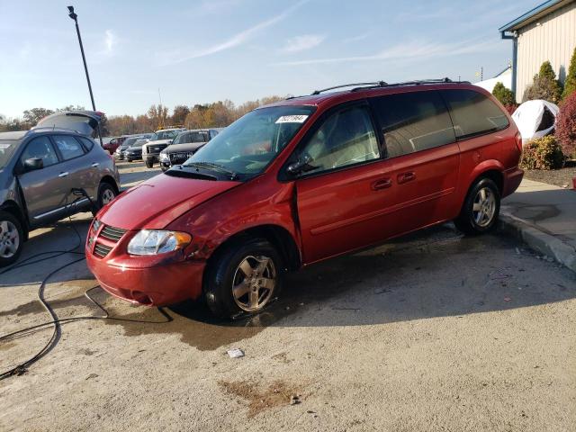 DODGE GRAND CARA 2005 with VIN 2D4GP44L65R143766 - Photo from auction