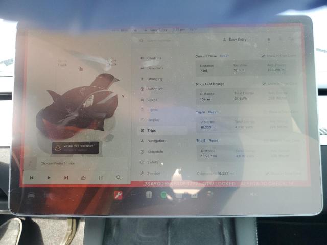 Photo 9 from auction – 2023 TESLA MODEL Y with VIN 7SAYGDEEXPA053777