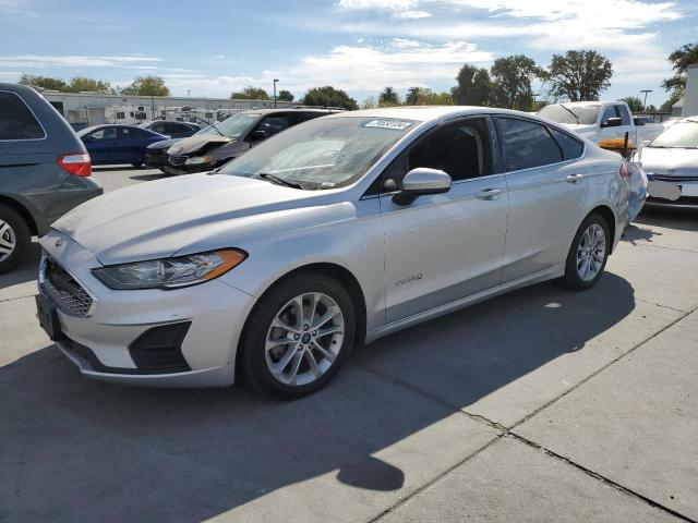 FORD FUSION SE 2019 with VIN 3FA6P0LU0KR119759 - Photo from auction
