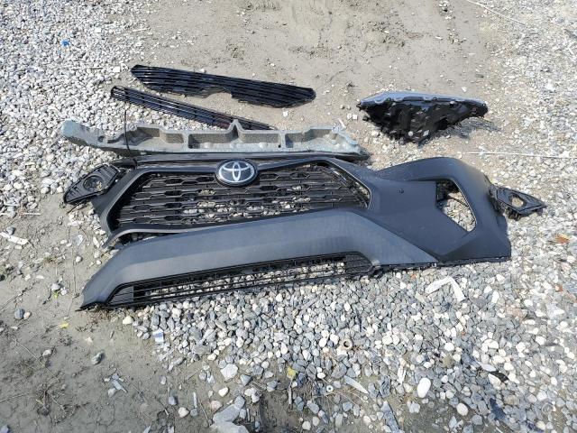 Photo 13 from auction – 2021 TOYOTA RAV4 XLE with VIN 2T3W1RFVXMC108949