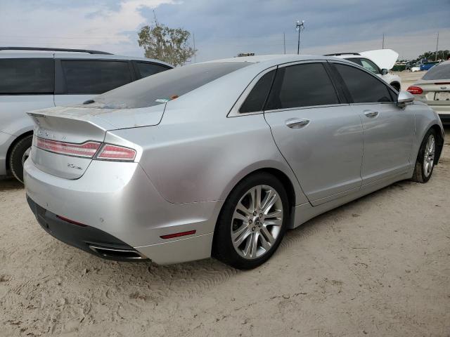 Photo 3 from auction – 2016 LINCOLN MKZ with VIN 3LN6L2G92GR625572