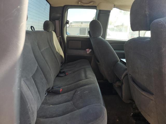 Photo 10 from auction – 2005 CHEVROLET SILVERADO with VIN 1GCEK19B65E216987