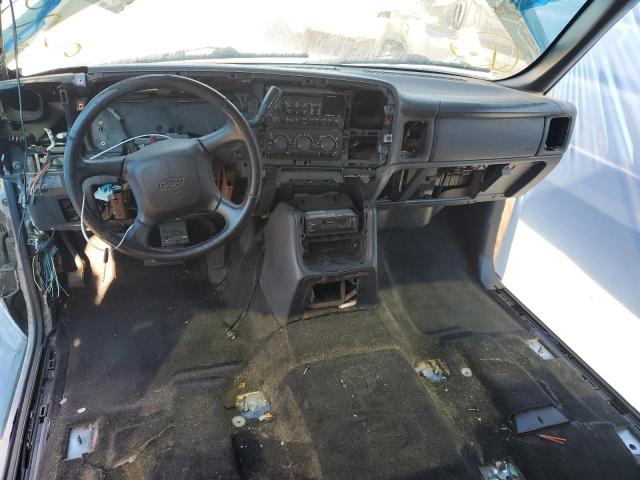 Photo 8 from auction – 2002 CHEVROLET SILVERADO with VIN 1GCJK33162F107204