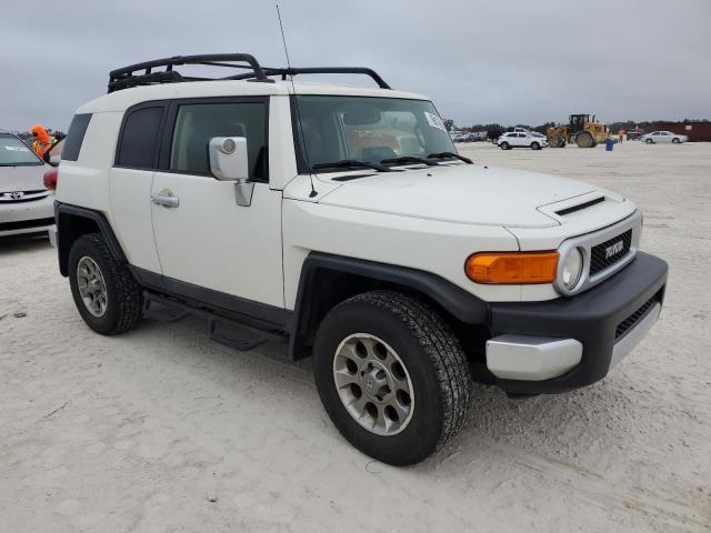 Photo 4 from auction – 2013 TOYOTA FJ CRUISER with VIN JTEBU4BF0DK153991