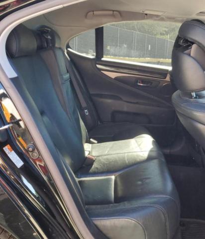 Photo 10 from auction – 2016 LEXUS LS460 with VIN JTHBL5EF0G5141379