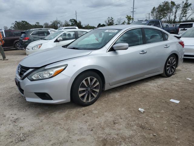 NISSAN ALTIMA 2.5 2017 with VIN 1N4AL3AP8HC252636 - Photo from auction
