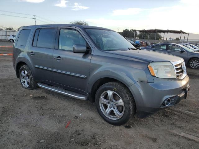 Foto 4 de la subasta – 2013 HONDA PILOT EX con VIN 5FNYF3H43DB006053