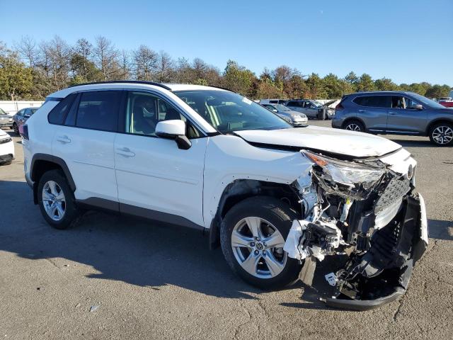 Фото 4 с аукциона – 2019 TOYOTA RAV4 XLE с VIN JTMP1RFV4KD035607