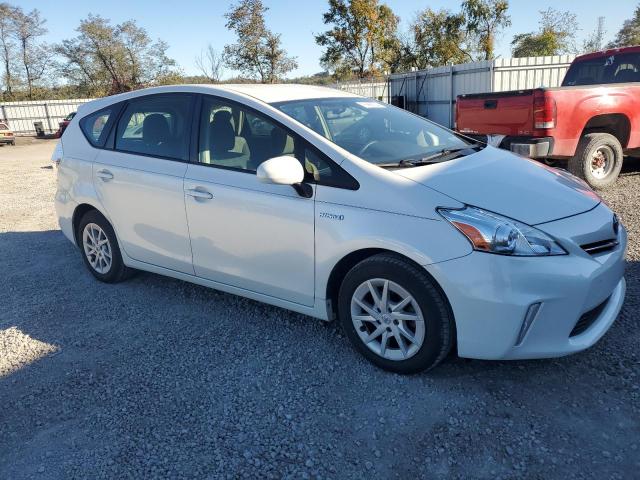 Photo 4 from auction – 2012 TOYOTA PRIUS V with VIN JTDZN3EU3C3084856
