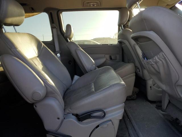 Photo 11 from auction – 2002 CHRYSLER TOWN & CTY with VIN 2C4GP54L02R627379