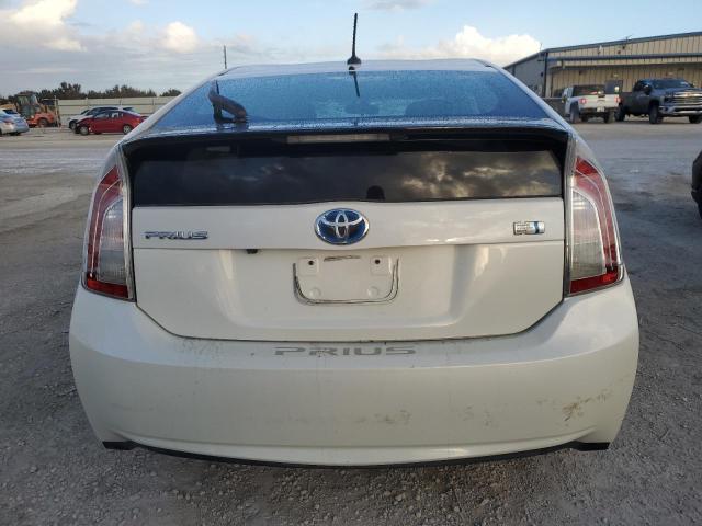 Photo 6 from auction – 2013 TOYOTA PRIUS with VIN JTDKN3DU6D5558355