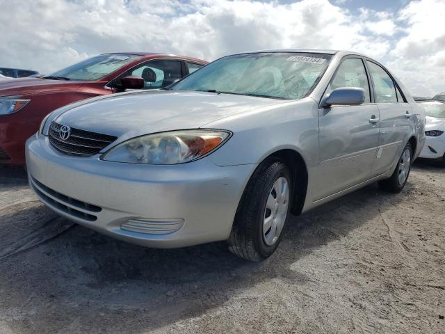 TOYOTA CAMRY LE 2004 with VIN 4T1BE32K94U886159 - Photo from auction