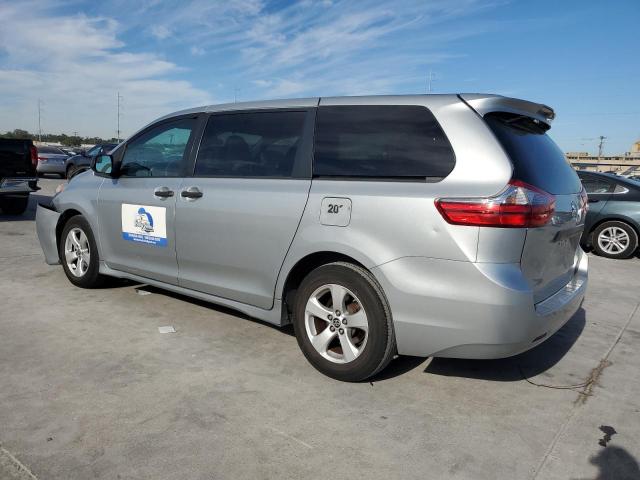 Photo 2 from auction – 2020 TOYOTA SIENNA L with VIN 5TDZZ3DC6LS072728